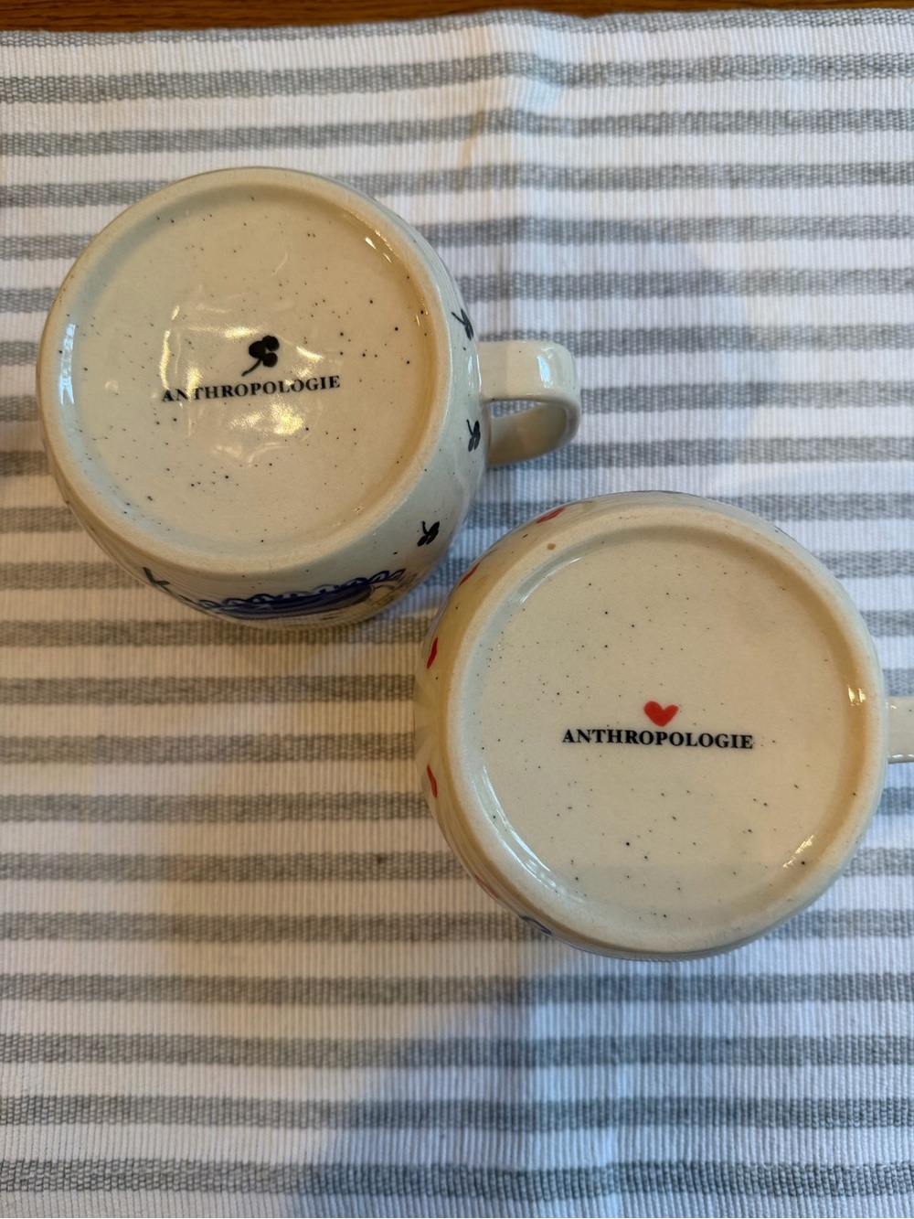 Anthropologie Mug Set/2 POPPY KING & QUEEN Clubs Hearts DOGS Poodle - Picture 6 of 8